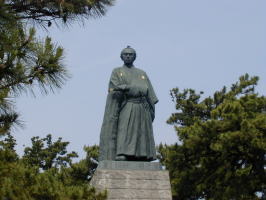 桂浜坂本竜馬像